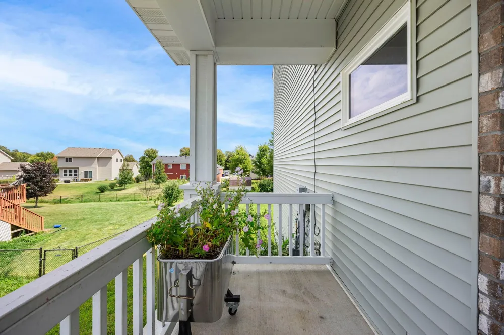 838 10th Avenue NE Lonsdale, MN 55046
