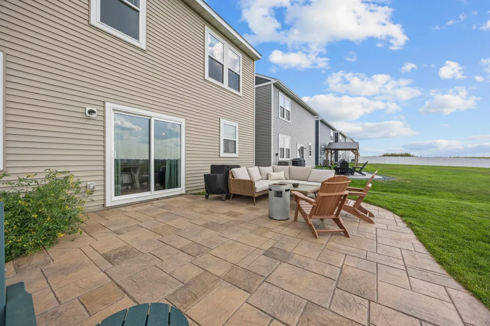 15063 Athgoe Drive Rosemount, MN 55068