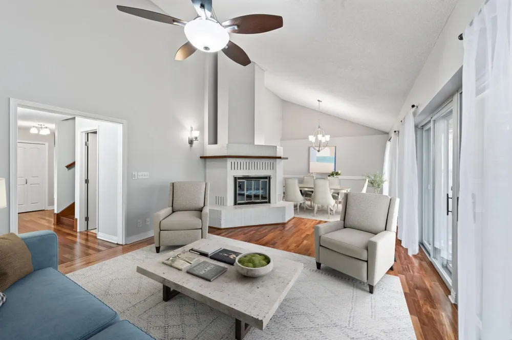 2420 Simpson Street Roseville, MN 55113