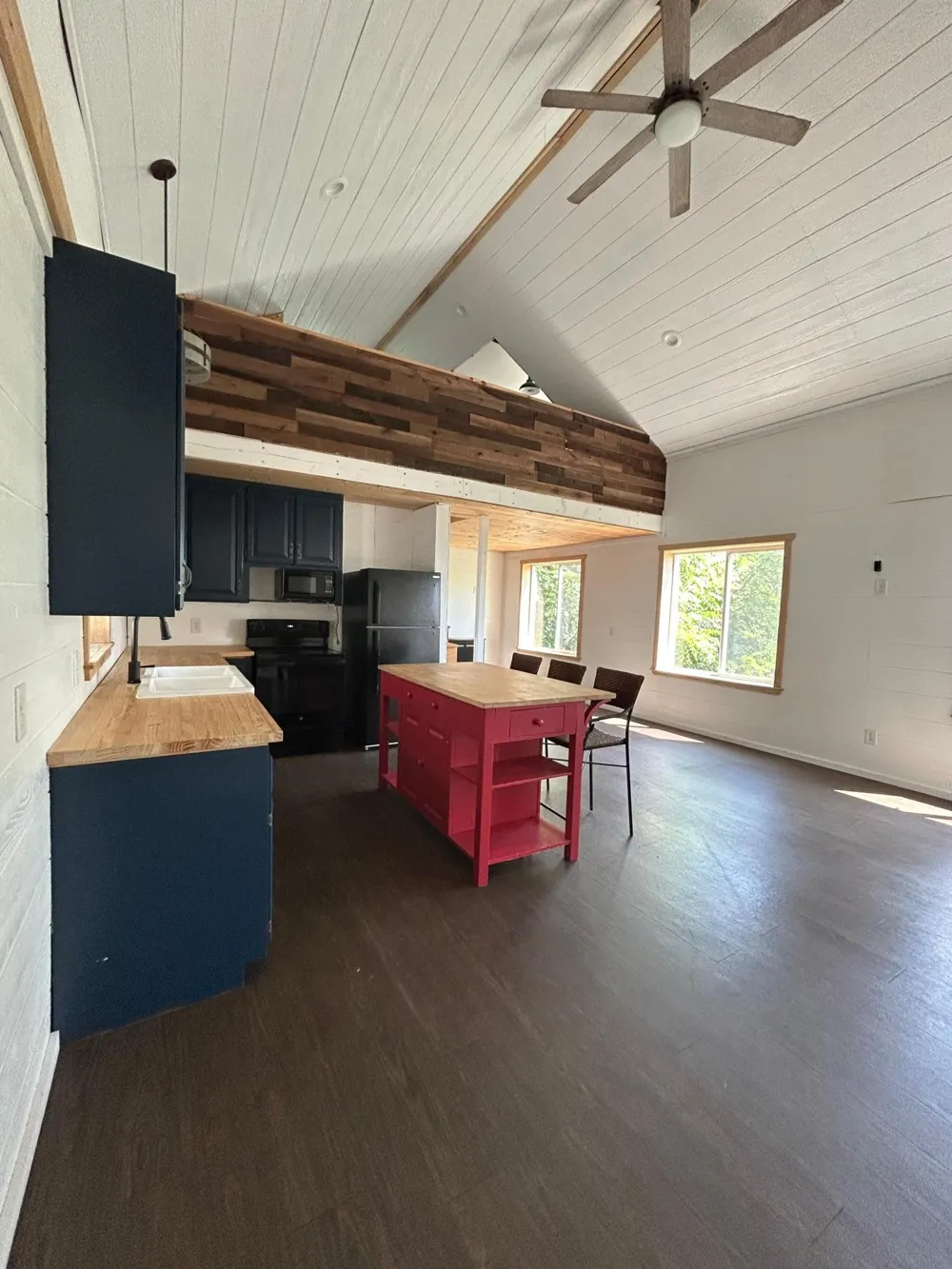 911 Mississippi Lane Brownsville, MN 55919