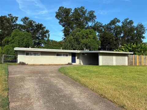 949 Captain Shreve Drive