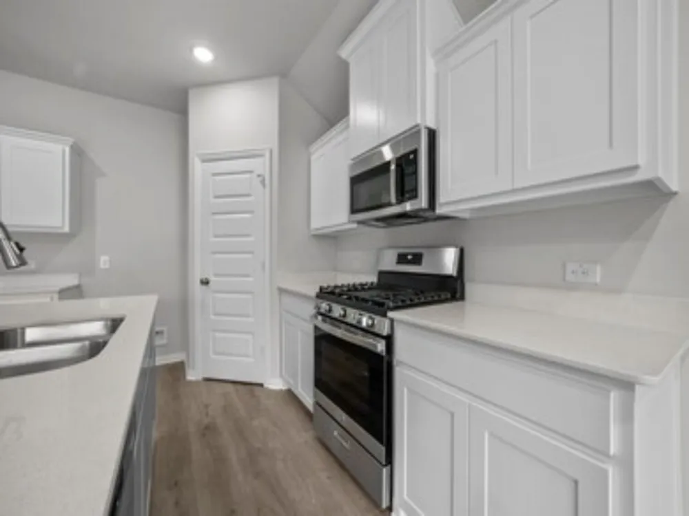553 Hickory Ridge Van Alstyne, TX 75495