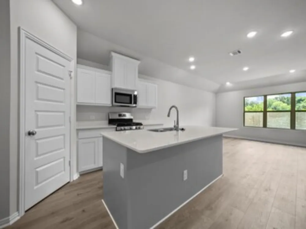 553 Hickory Ridge Van Alstyne, TX 75495