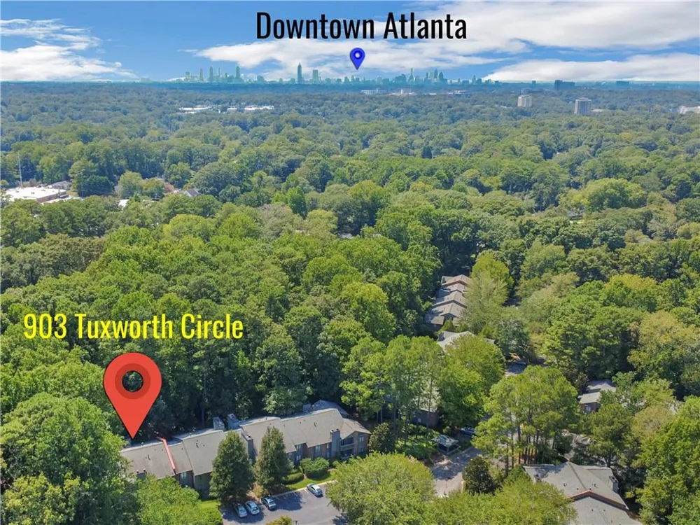 903 Tuxworth Circle Decatur, GA 30033