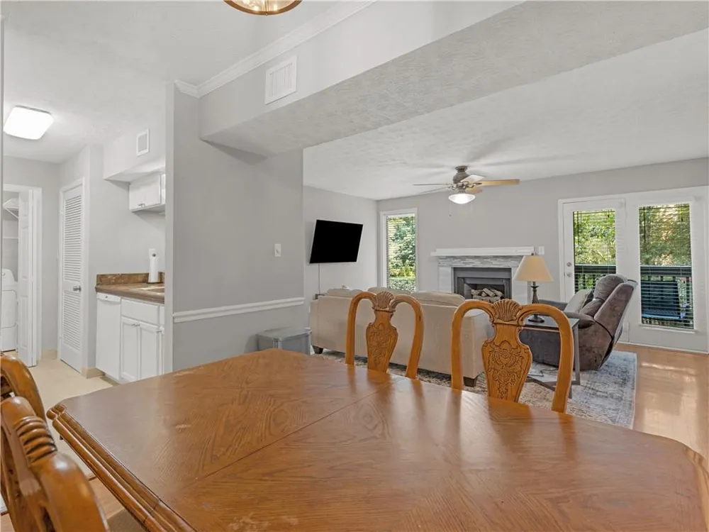 903 Tuxworth Circle Decatur, GA 30033