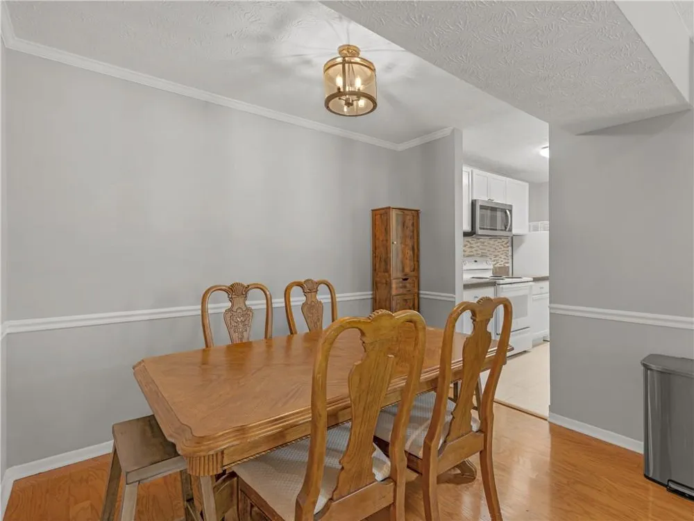 903 Tuxworth Circle Decatur, GA 30033
