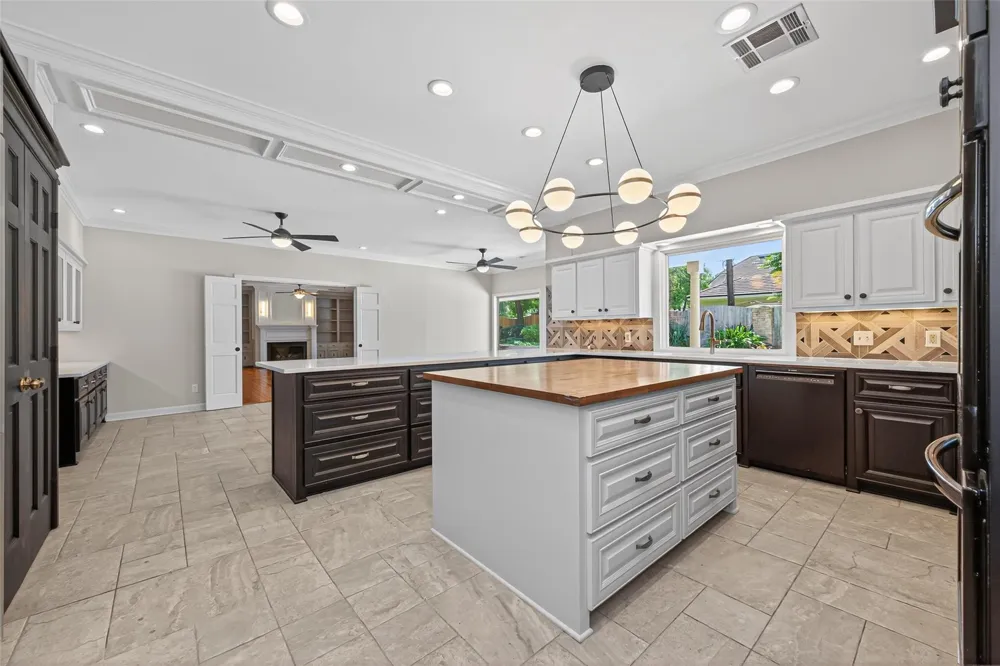 9303 Tranquil Park Drive Spring, TX 77379