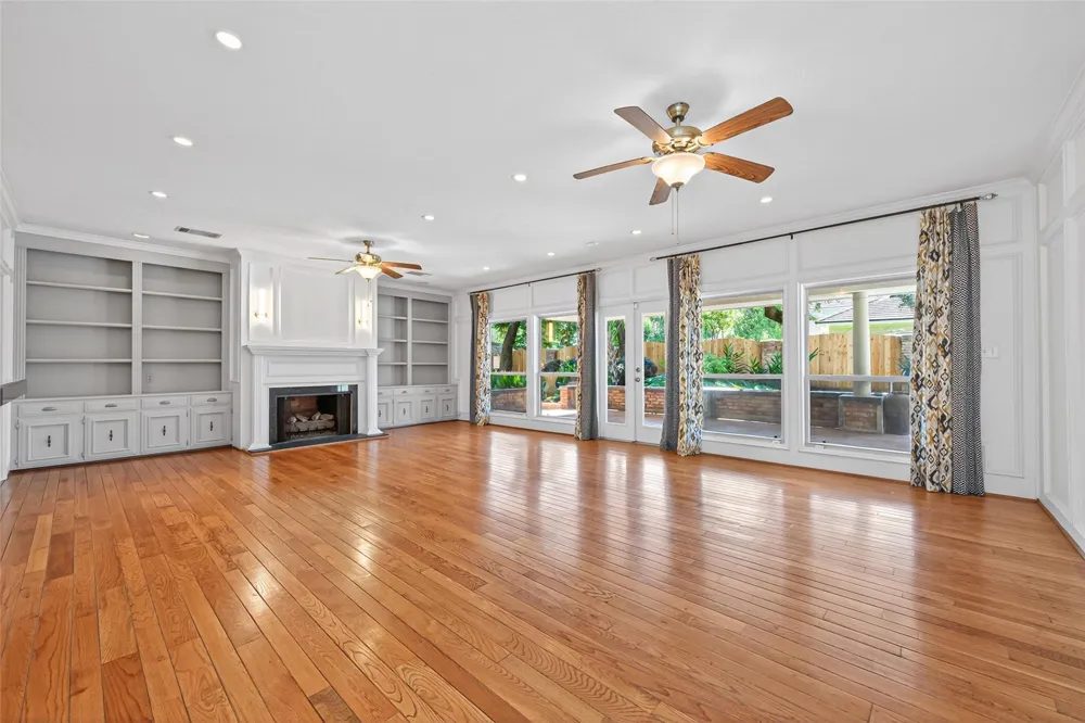 9303 Tranquil Park Drive Spring, TX 77379