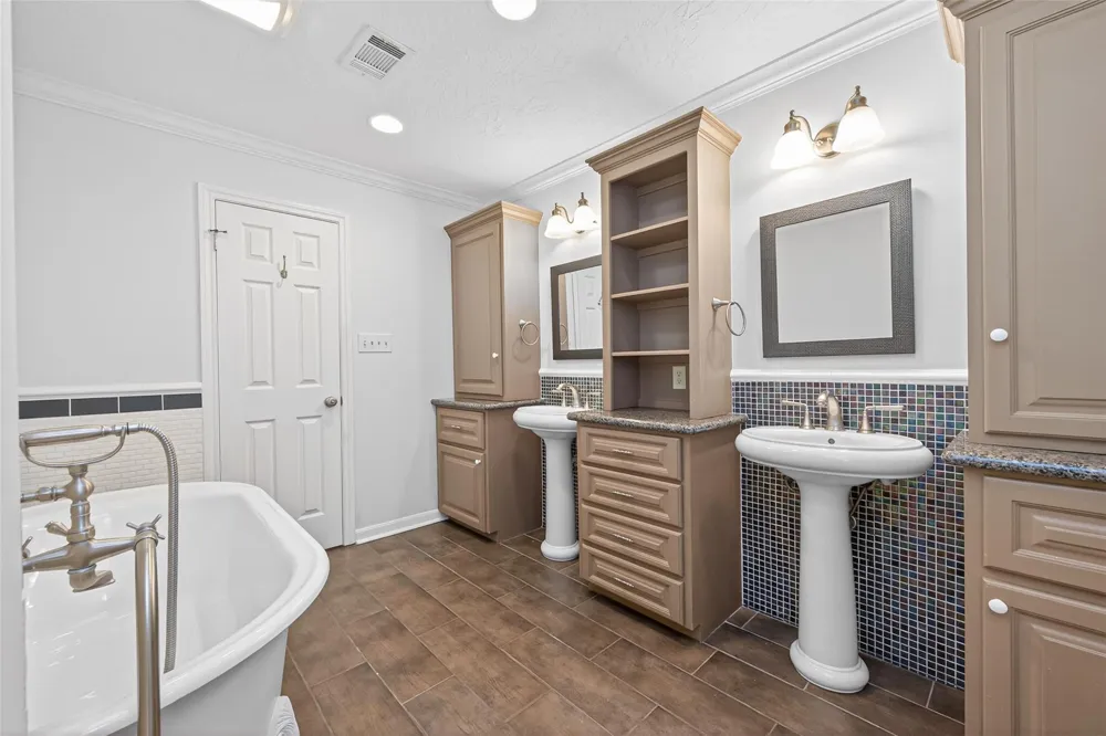 9303 Tranquil Park Drive Spring, TX 77379
