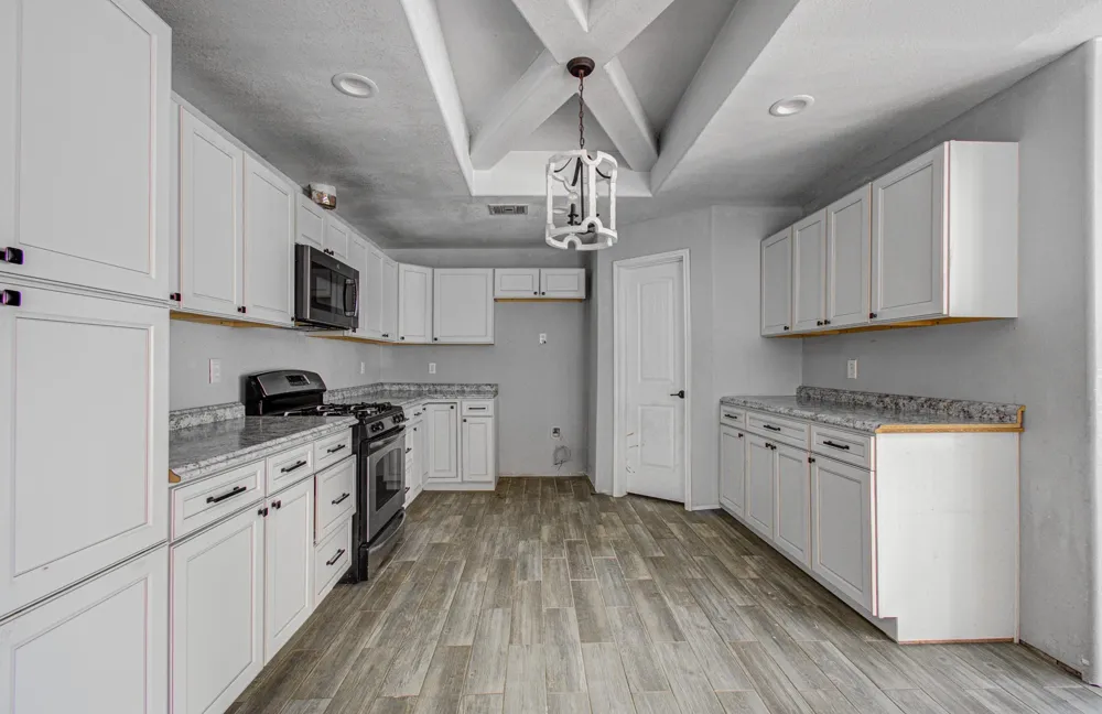 1499 County Road 393b Alvin, TX 77511