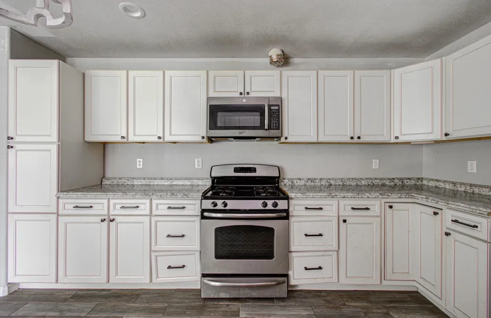 1499 County Road 393b Alvin, TX 77511