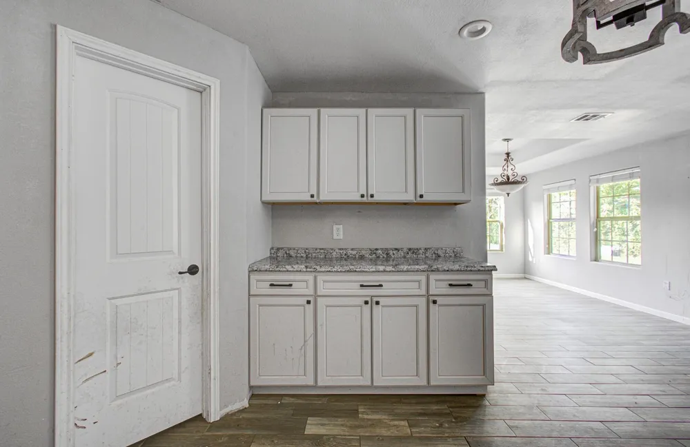 1499 County Road 393b Alvin, TX 77511