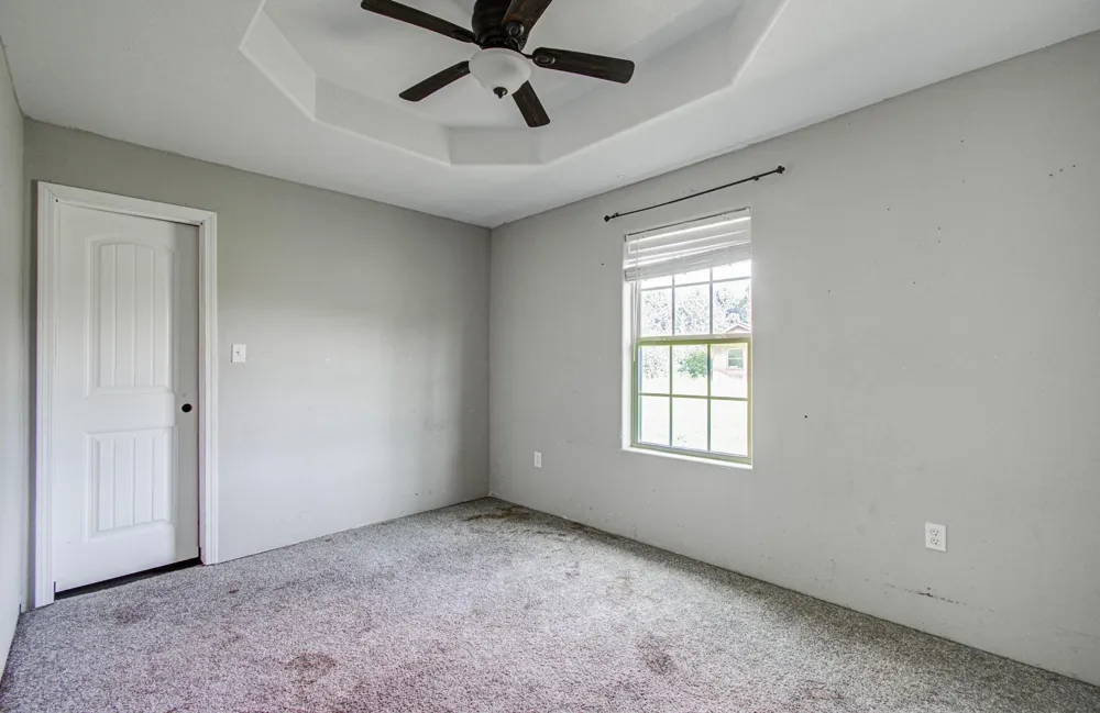 1499 County Road 393b Alvin, TX 77511