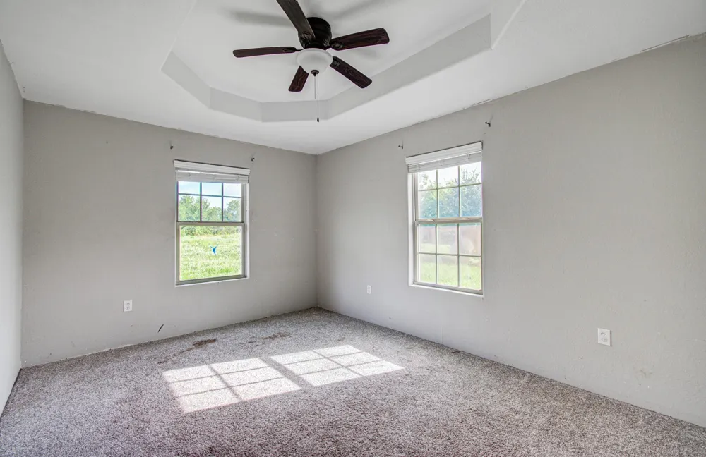 1499 County Road 393b Alvin, TX 77511