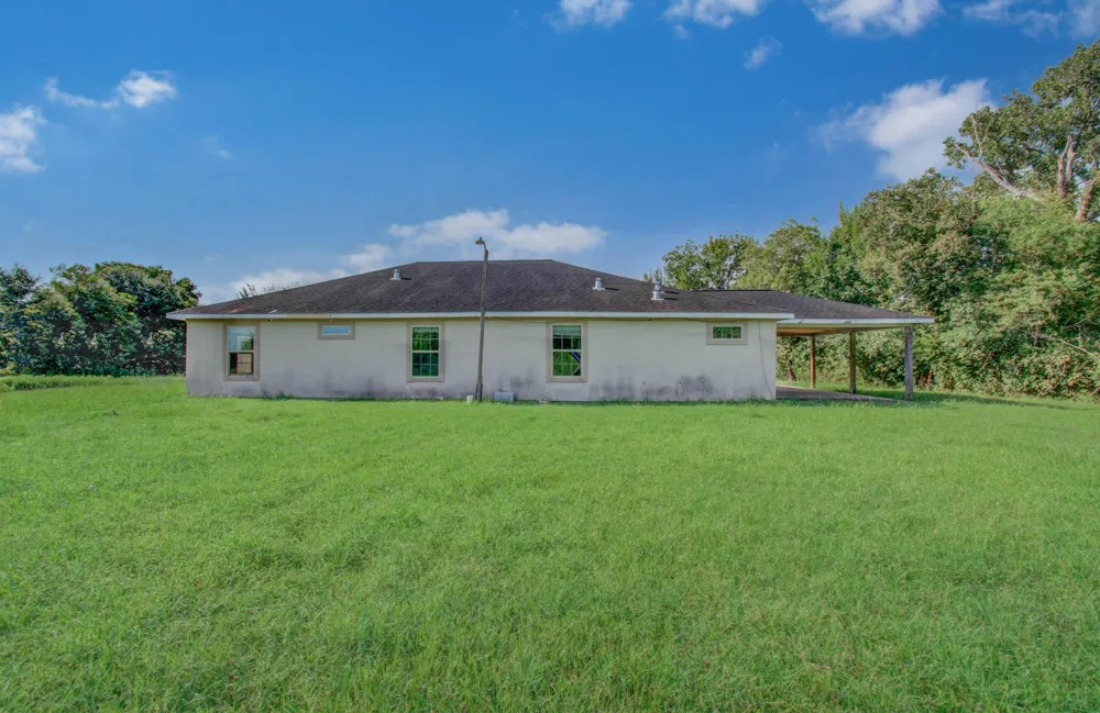 1499 County Road 393b Alvin, TX 77511