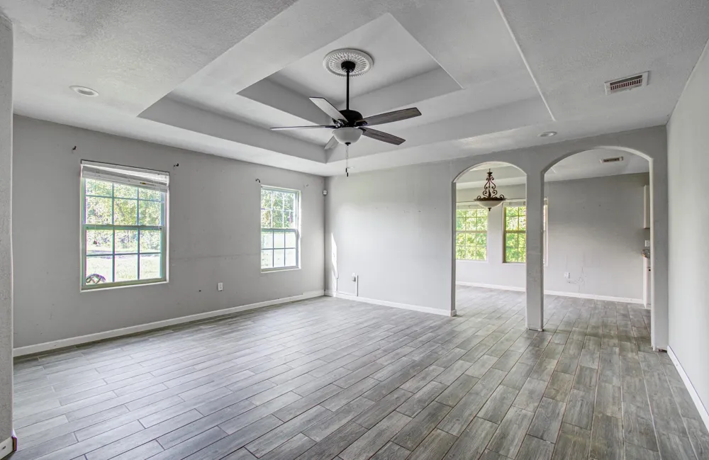 1499 County Road 393b Alvin, TX 77511