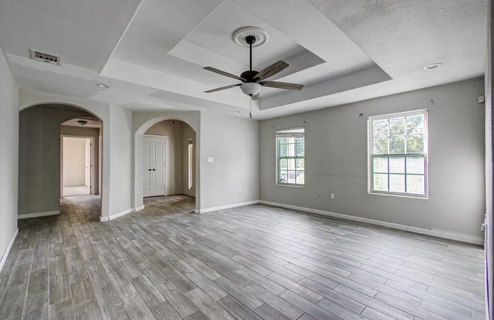 1499 County Road 393b Alvin, TX 77511