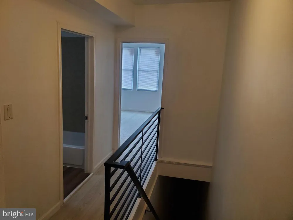6040 OGONTZ Philadelphia, PA 19140