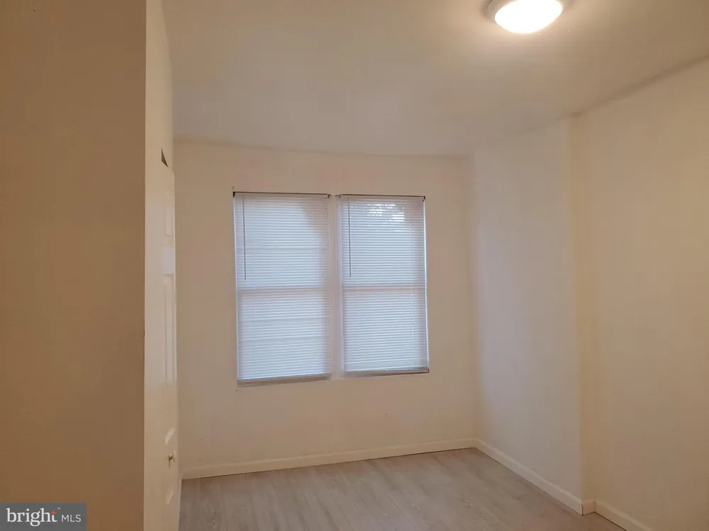6040 OGONTZ Philadelphia, PA 19140