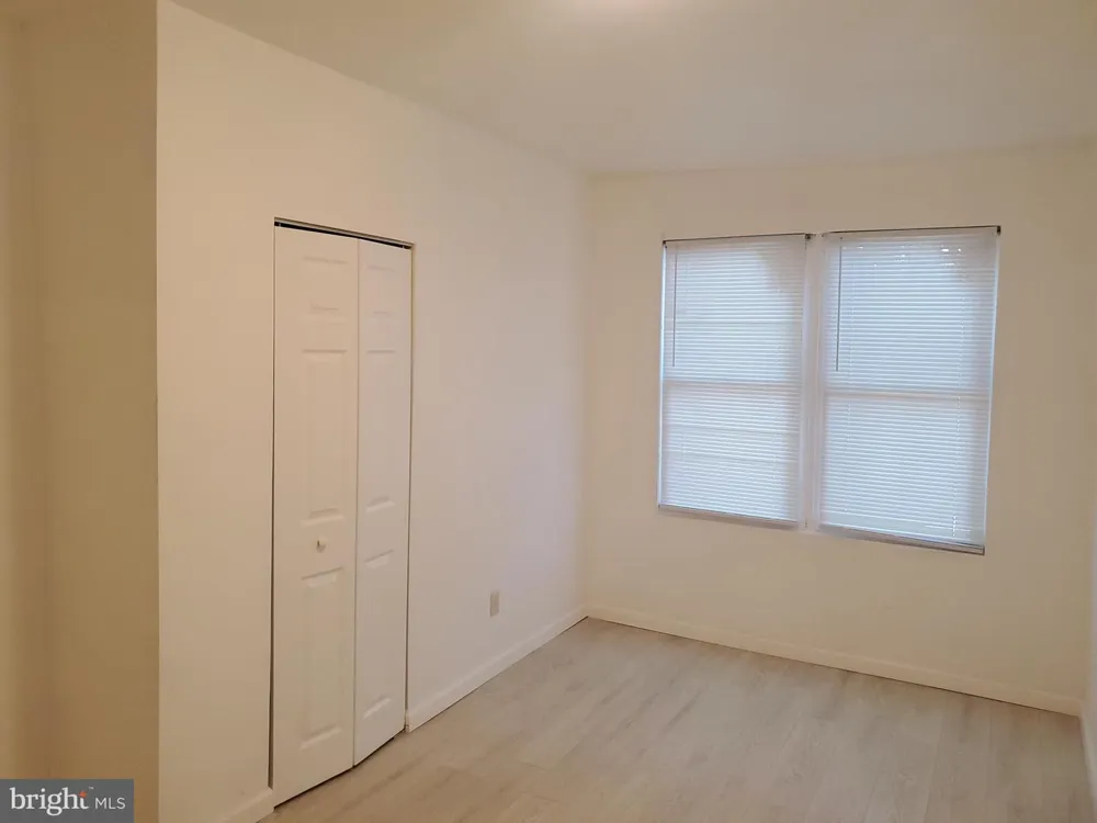 6040 OGONTZ Philadelphia, PA 19140