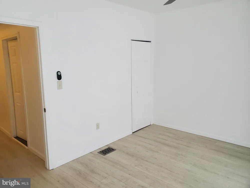 6040 OGONTZ Philadelphia, PA 19140