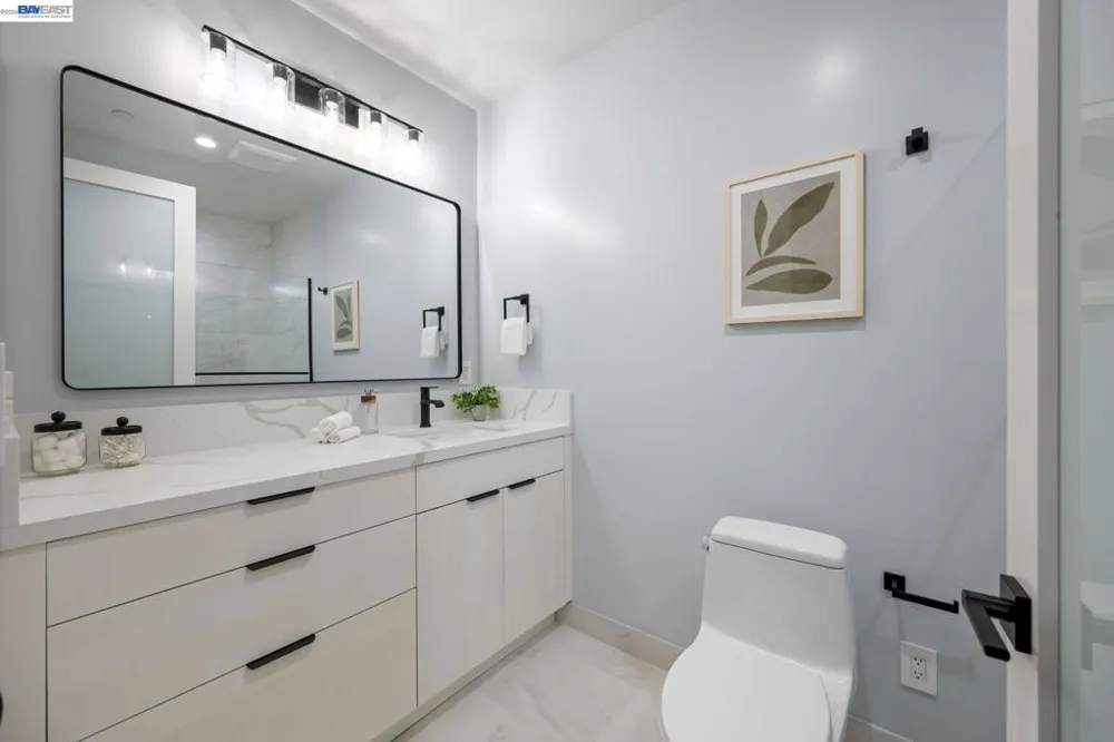 5883 Margarido Dr Oakland, CA 94618
