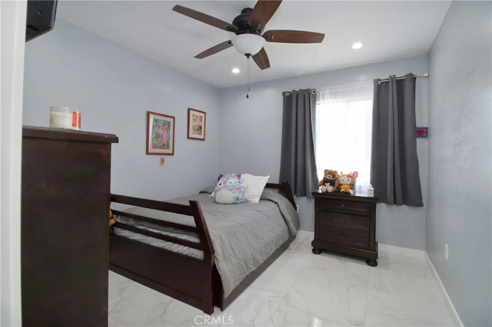 14615 San Fernando Mission Boulevard San Fernando, CA 91340