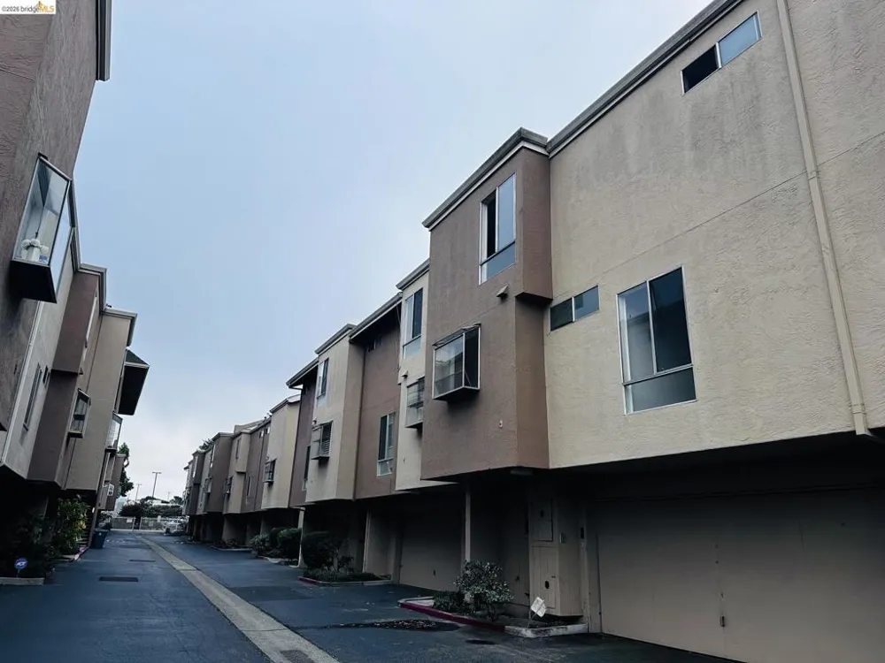 2121 Vale Rd ##17 San Pablo, CA 94806