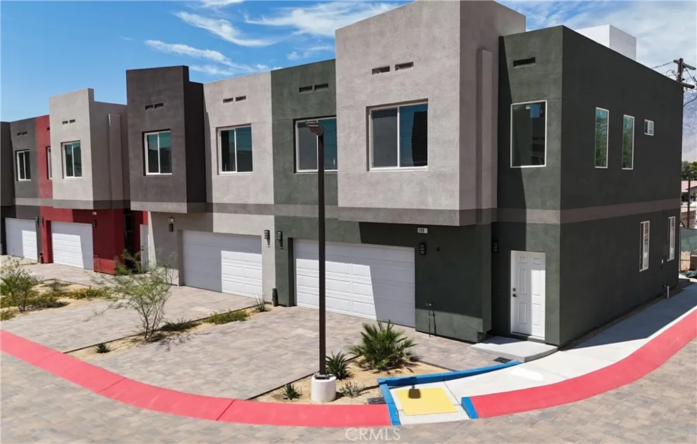 33040 Rancho Vista Drive Cathedral City, CA 92234