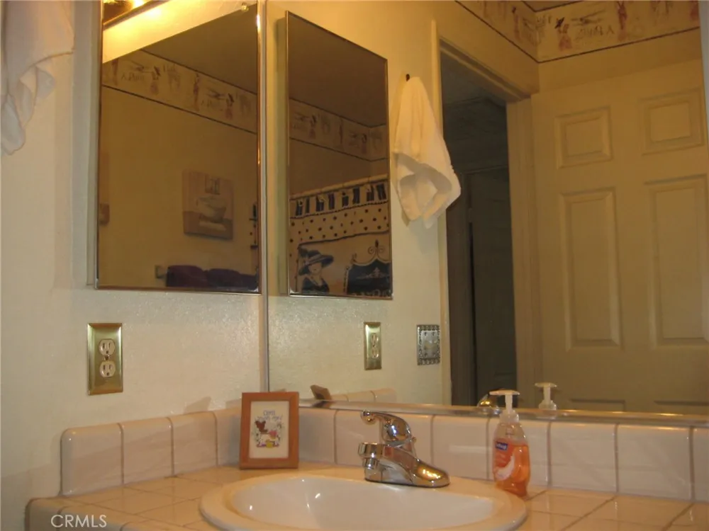 19109 Arthur Apple Valley, CA 92308