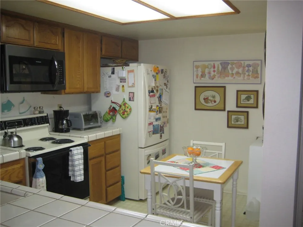 19109 Arthur Apple Valley, CA 92308