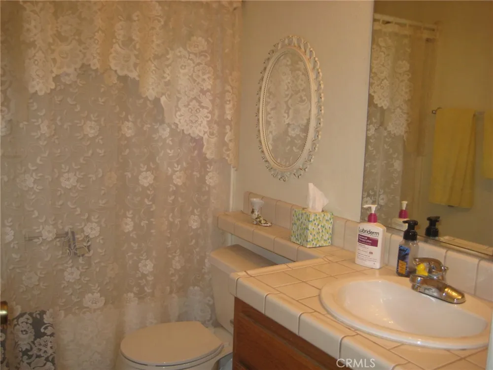 19109 Arthur Apple Valley, CA 92308