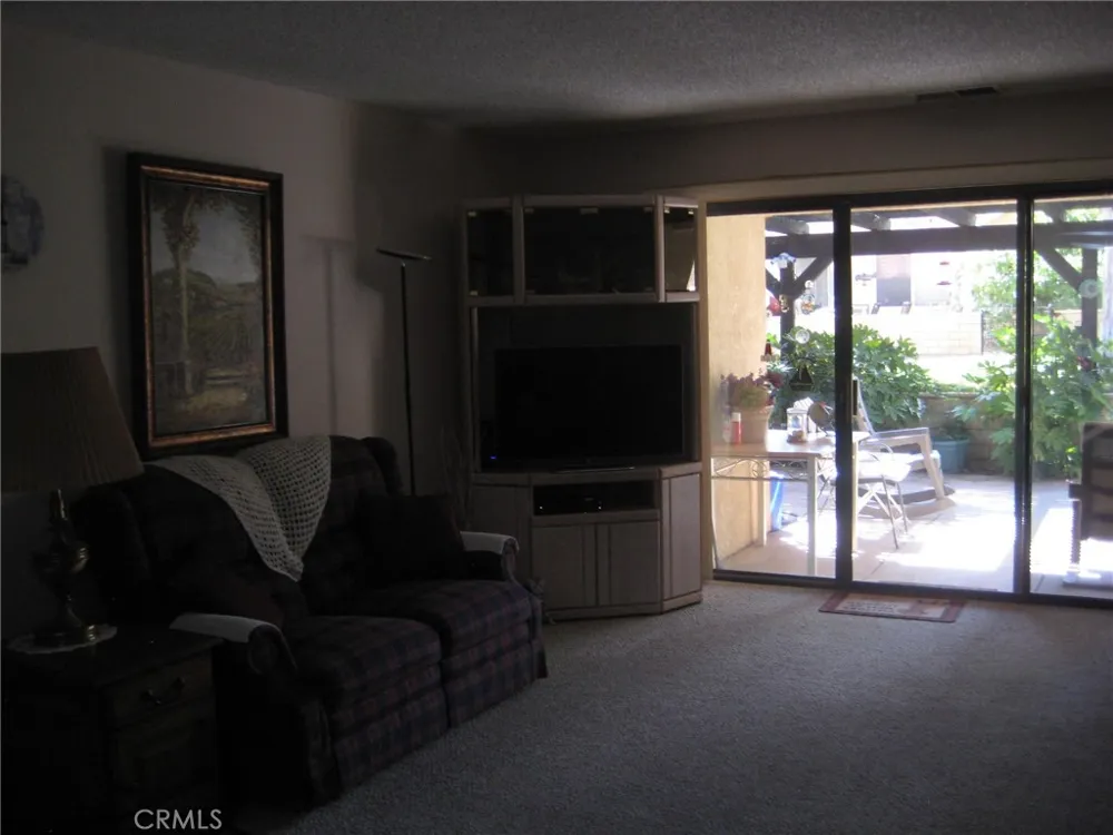 19109 Arthur Apple Valley, CA 92308