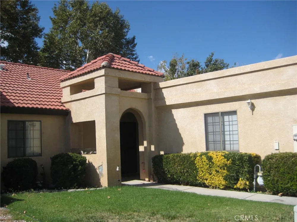 19109 Arthur Apple Valley, CA 92308