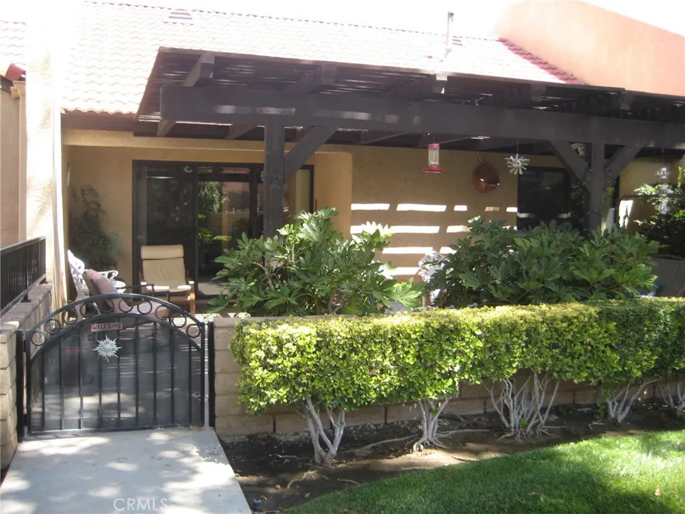 19109 Arthur Apple Valley, CA 92308