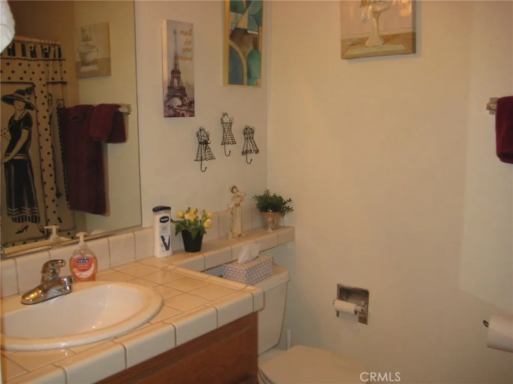 19109 Arthur Apple Valley, CA 92308