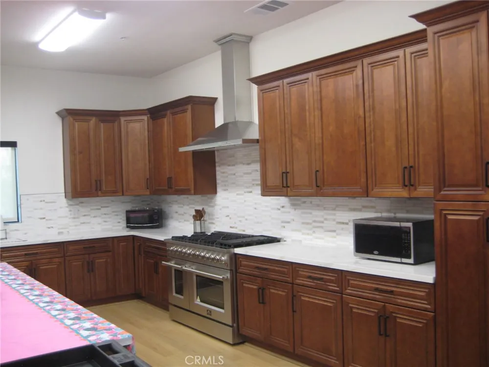 19109 Arthur Apple Valley, CA 92308