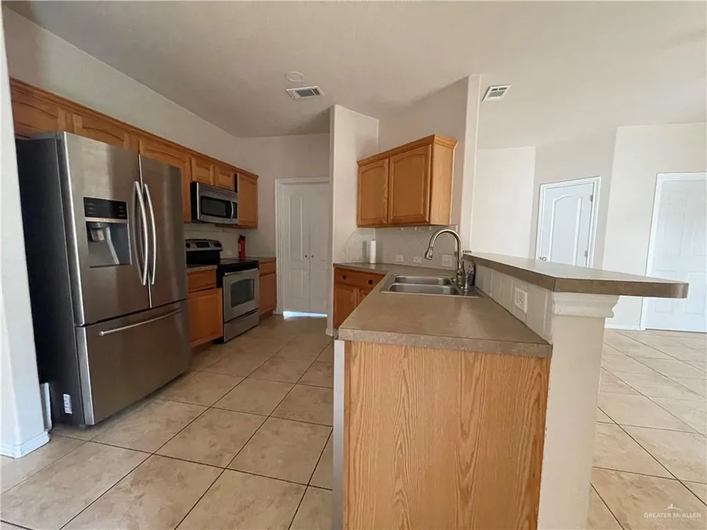 2515 Dove Avenue Mission, TX 78574