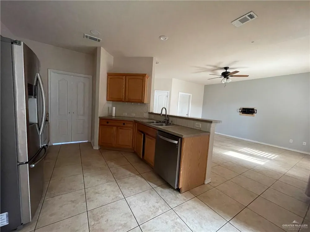 2515 Dove Avenue Mission, TX 78574