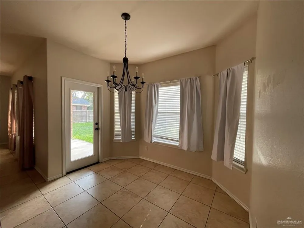 2515 Dove Avenue Mission, TX 78574