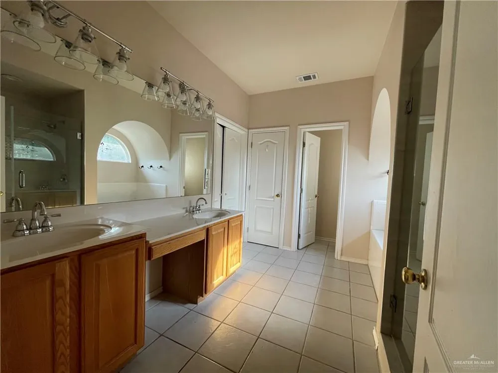 2515 Dove Avenue Mission, TX 78574