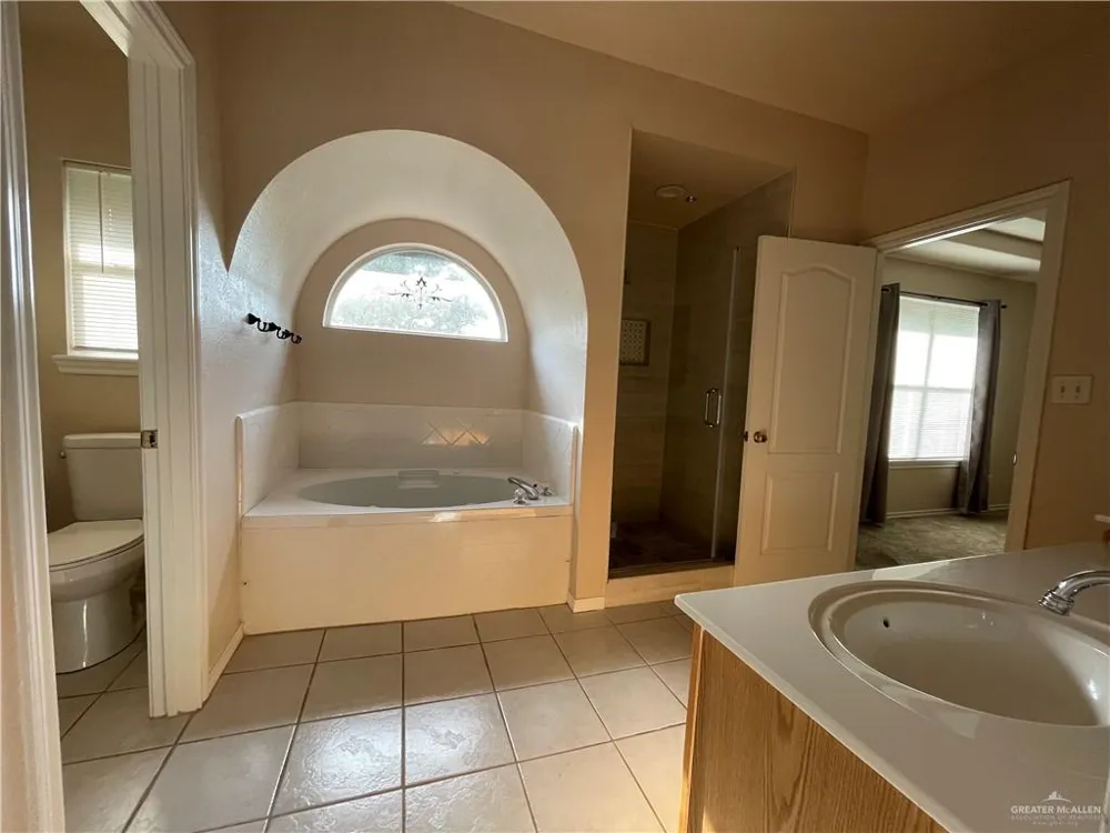 2515 Dove Avenue Mission, TX 78574