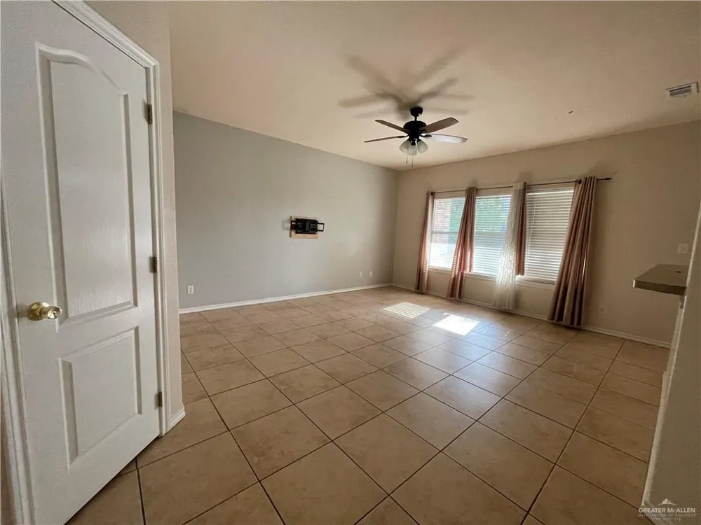 2515 Dove Avenue Mission, TX 78574