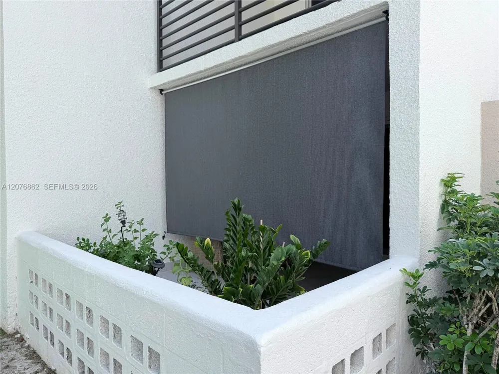 9731 Fontainebleau Blvd #F108 Miami, FL 33172