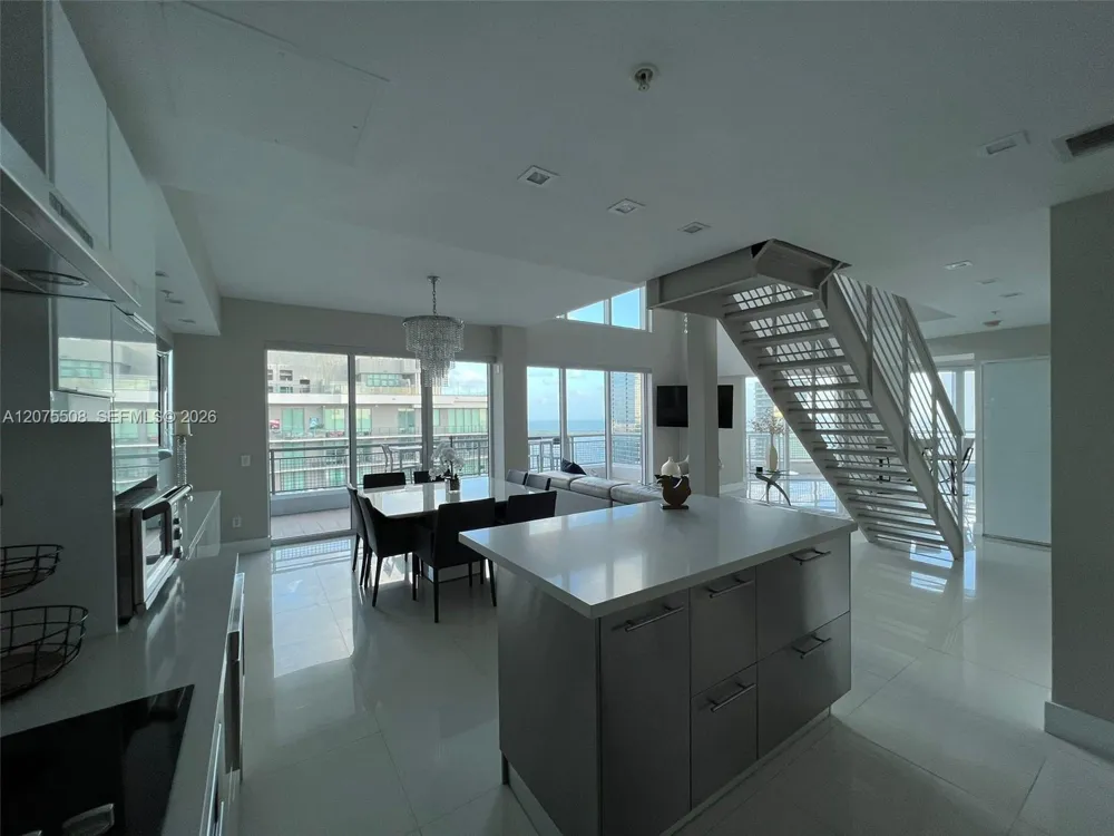 60 SW 13th St #5210 Miami, FL 33130