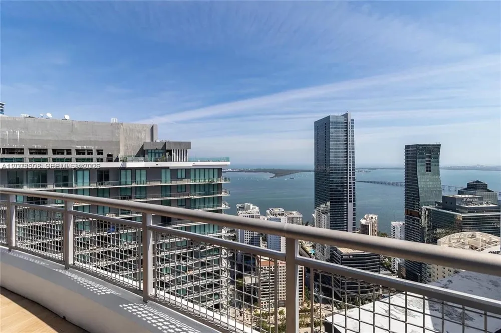 60 SW 13th St #5210 Miami, FL 33130