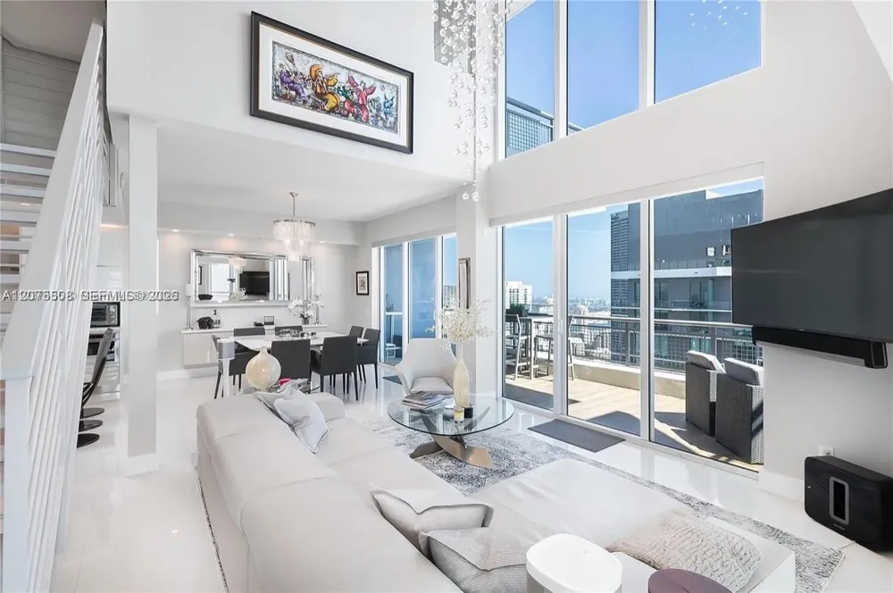 60 SW 13th St #5210 Miami, FL 33130