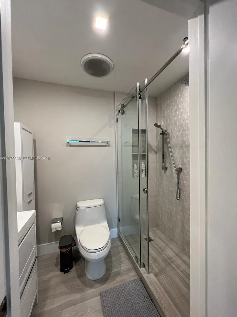60 SW 13th St #5210 Miami, FL 33130