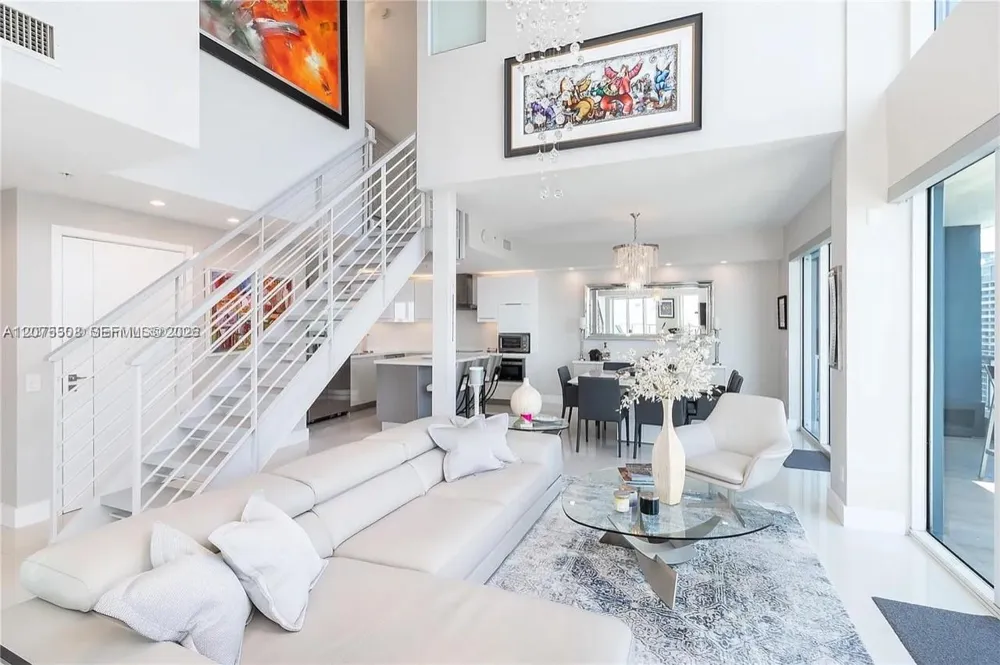60 SW 13th St #5210 Miami, FL 33130