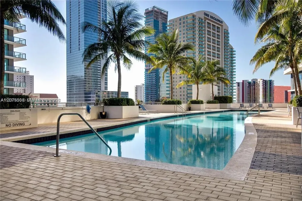 60 SW 13th St #5210 Miami, FL 33130